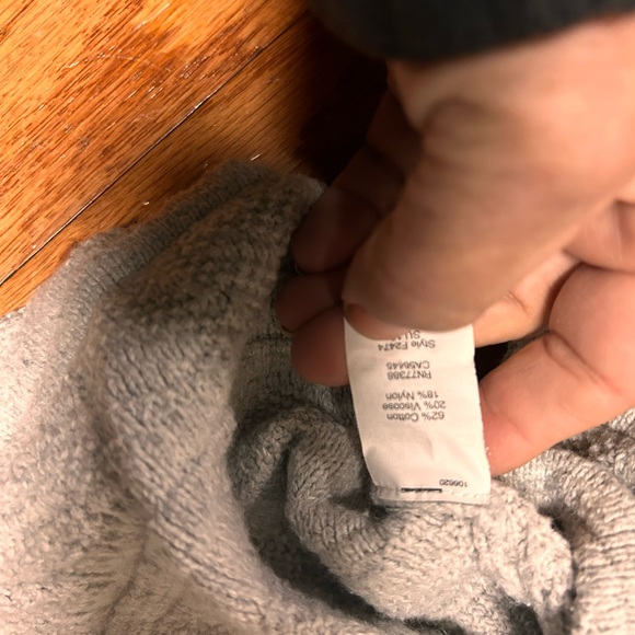 Madewell Soft Gray Knit Sleeveless Sweater, size large - Picture 9 of 10